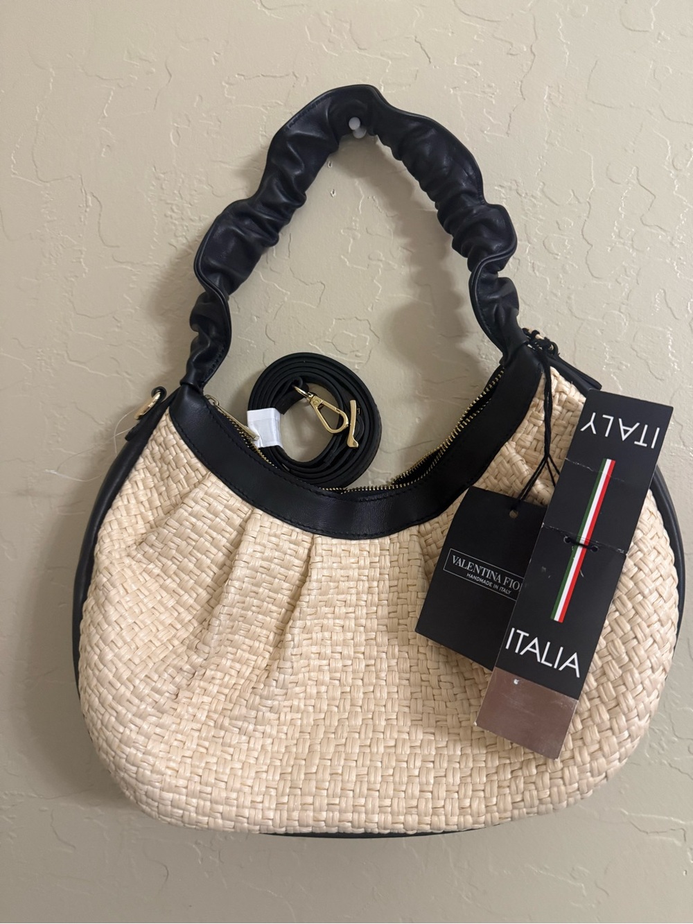 Valentina Fiore Italian straw leather hand bag and shoulde extra strap NWT